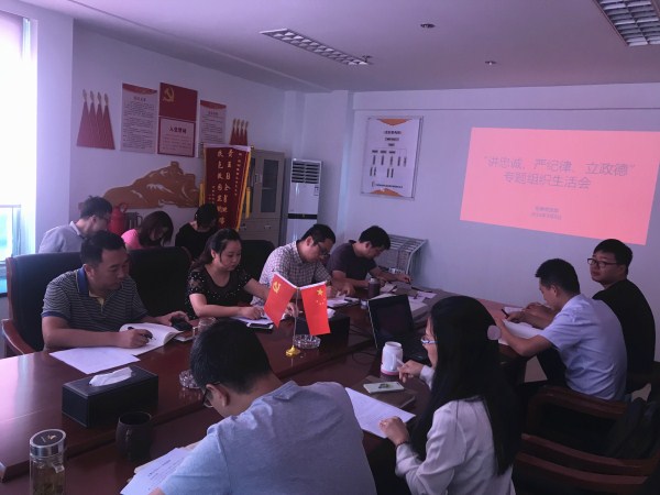 IMG_7381_.jpg IMG_7381_.jpg